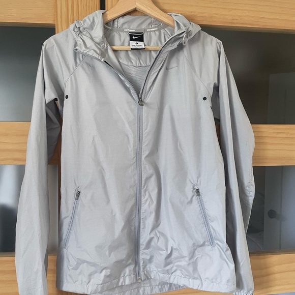 Nike Windbreaker Running Jacket small - Picture 1 of 16